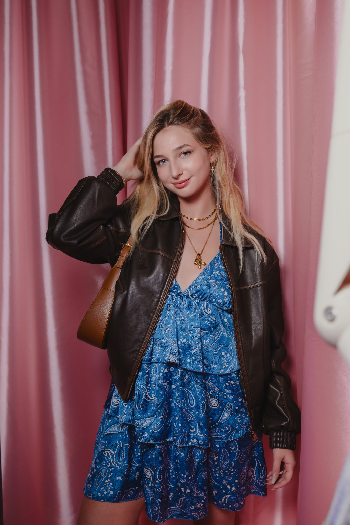  - “Not a doll”: Desigual invita le donne a vestirsi per se stesse 