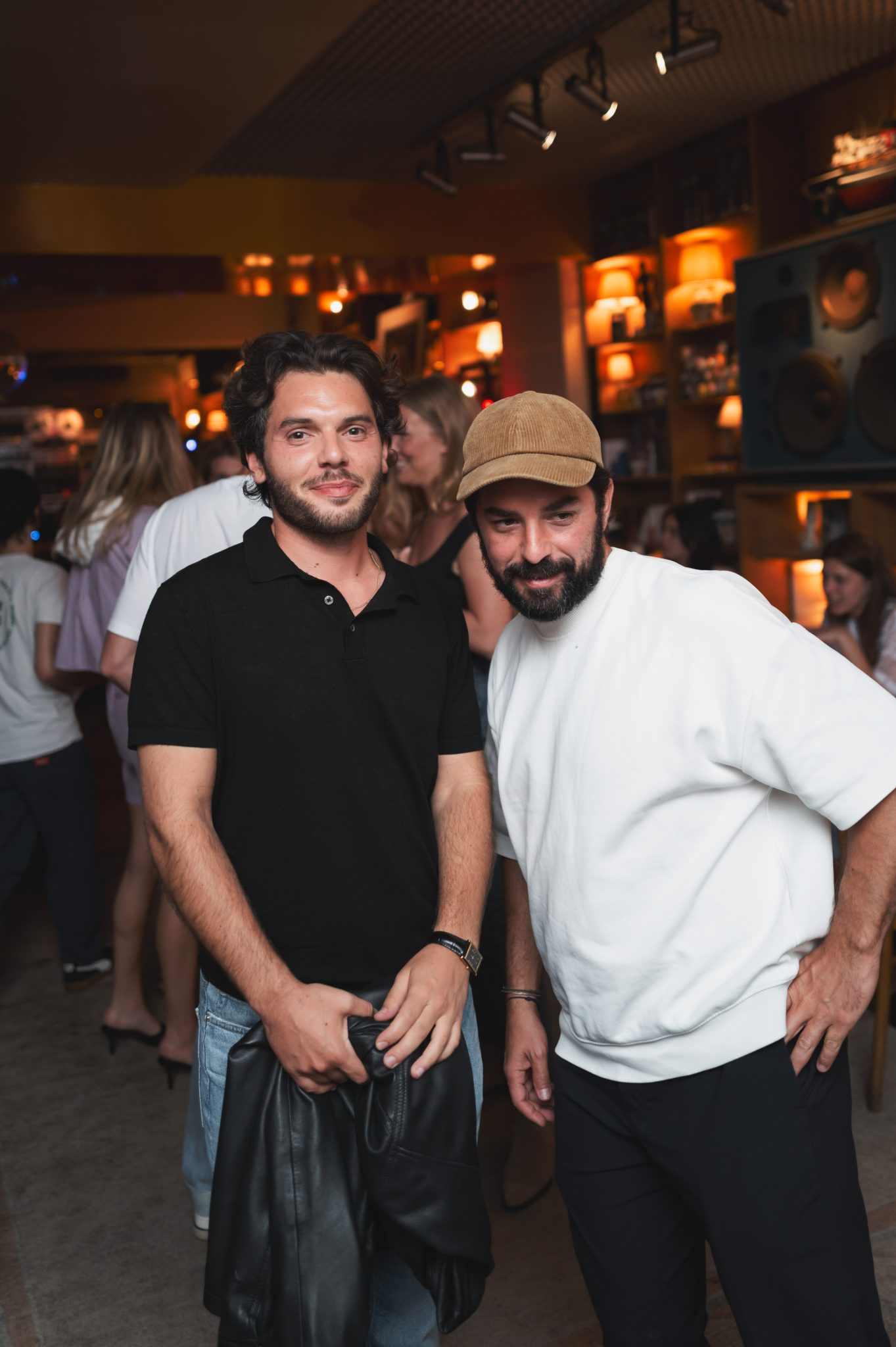  - L’artiste André revisite la célèbre canette 1664 Blanc