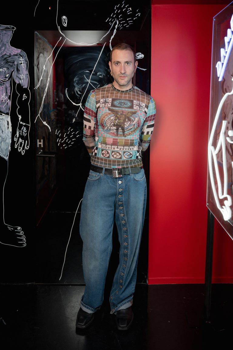  - L’exposition « Et Gaultier créa l’Homme. Le Male : Passé, Présent, Futur » célèbre un parfum culte