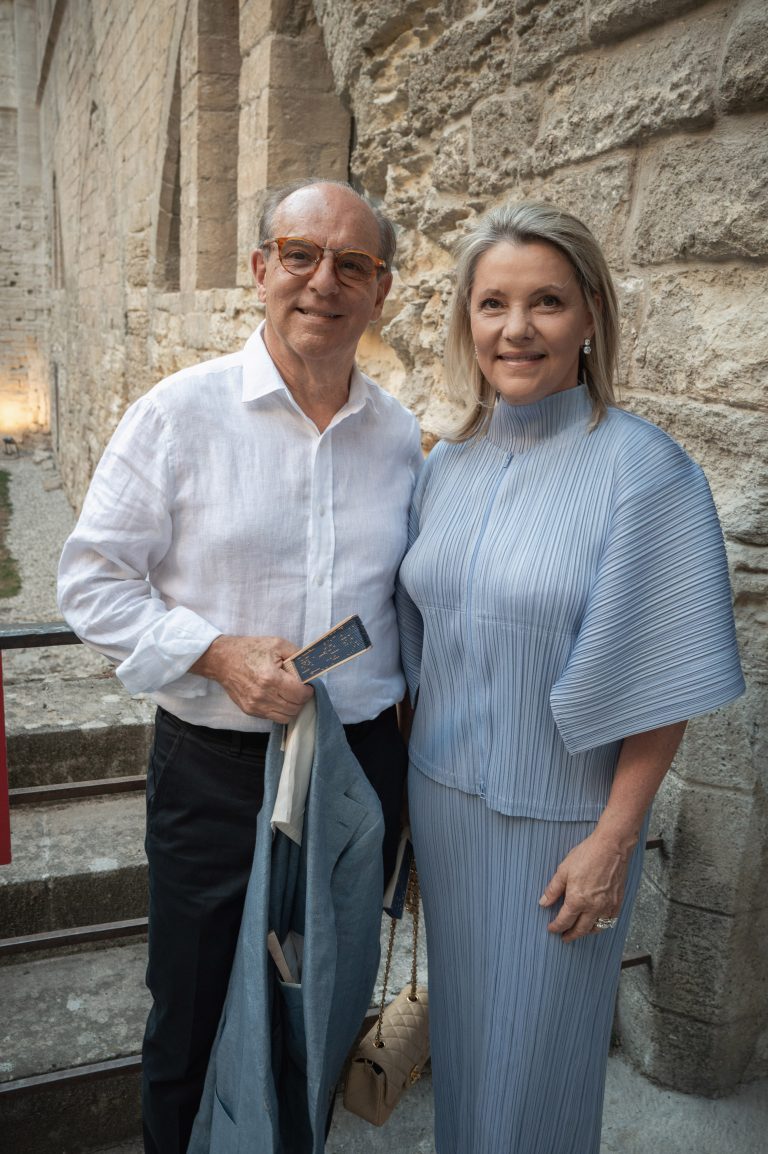  - Jean-Michel Othoniel dévoile son exposition d’envergure au coeur de la cité des papes