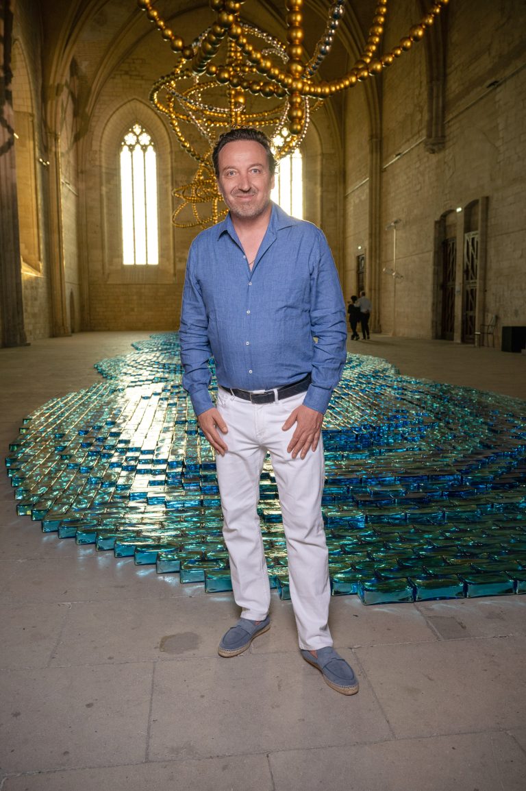  - Jean-Michel Othoniel dévoile son exposition d’envergure au coeur de la cité des papes