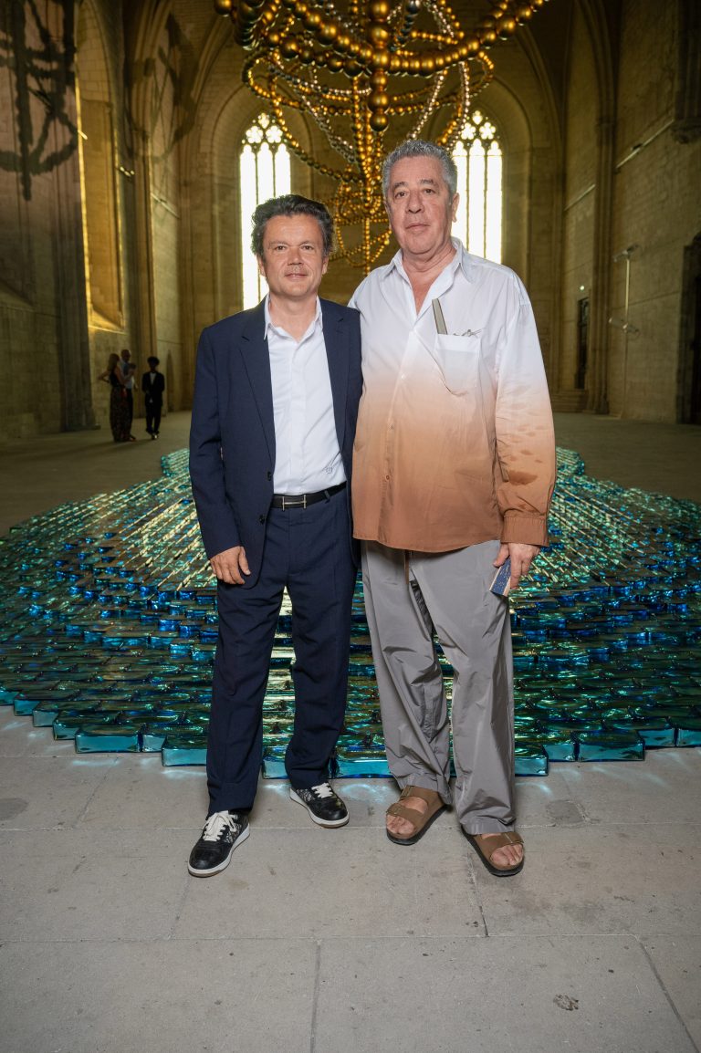  - Jean-Michel Othoniel dévoile son exposition d’envergure au coeur de la cité des papes
