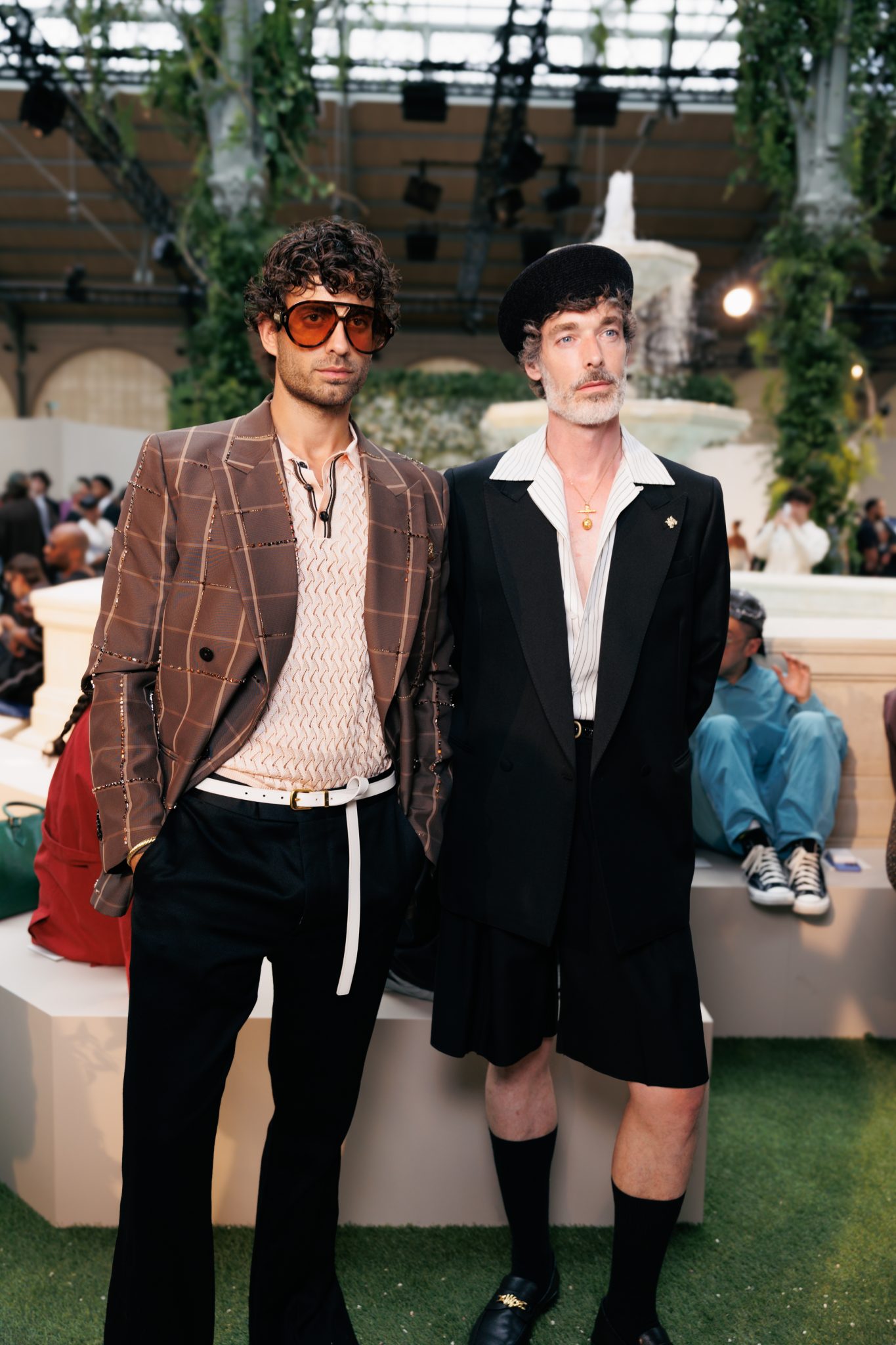  - Amiri sème les graines de son jardin luxueux à la française