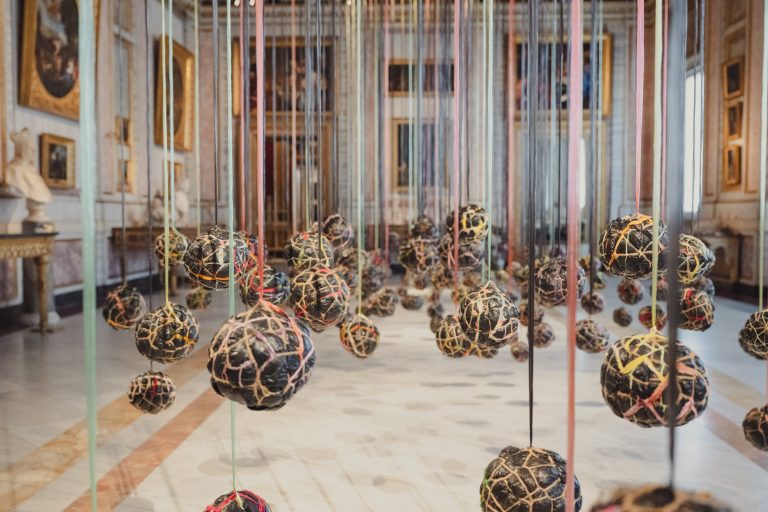 Wangechi Mutu alla Galleria Borghese: arte, mito e metamorfosi nella notte romana
