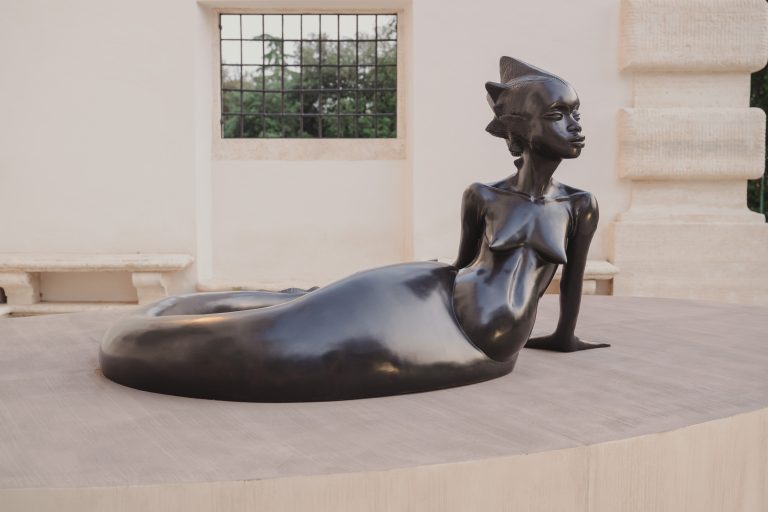 Wangechi Mutu alla Galleria Borghese: arte, mito e metamorfosi nella notte romana