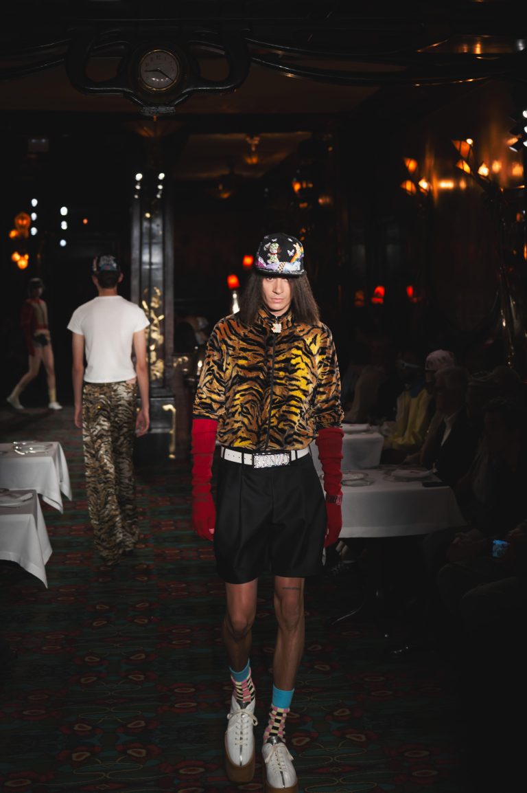 Kenzo sort ses griffes chez Maxim’s