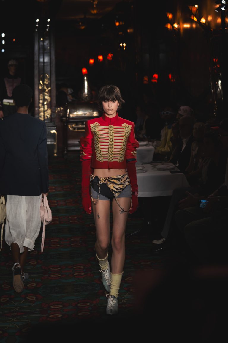 Kenzo sort ses griffes chez Maxim’s