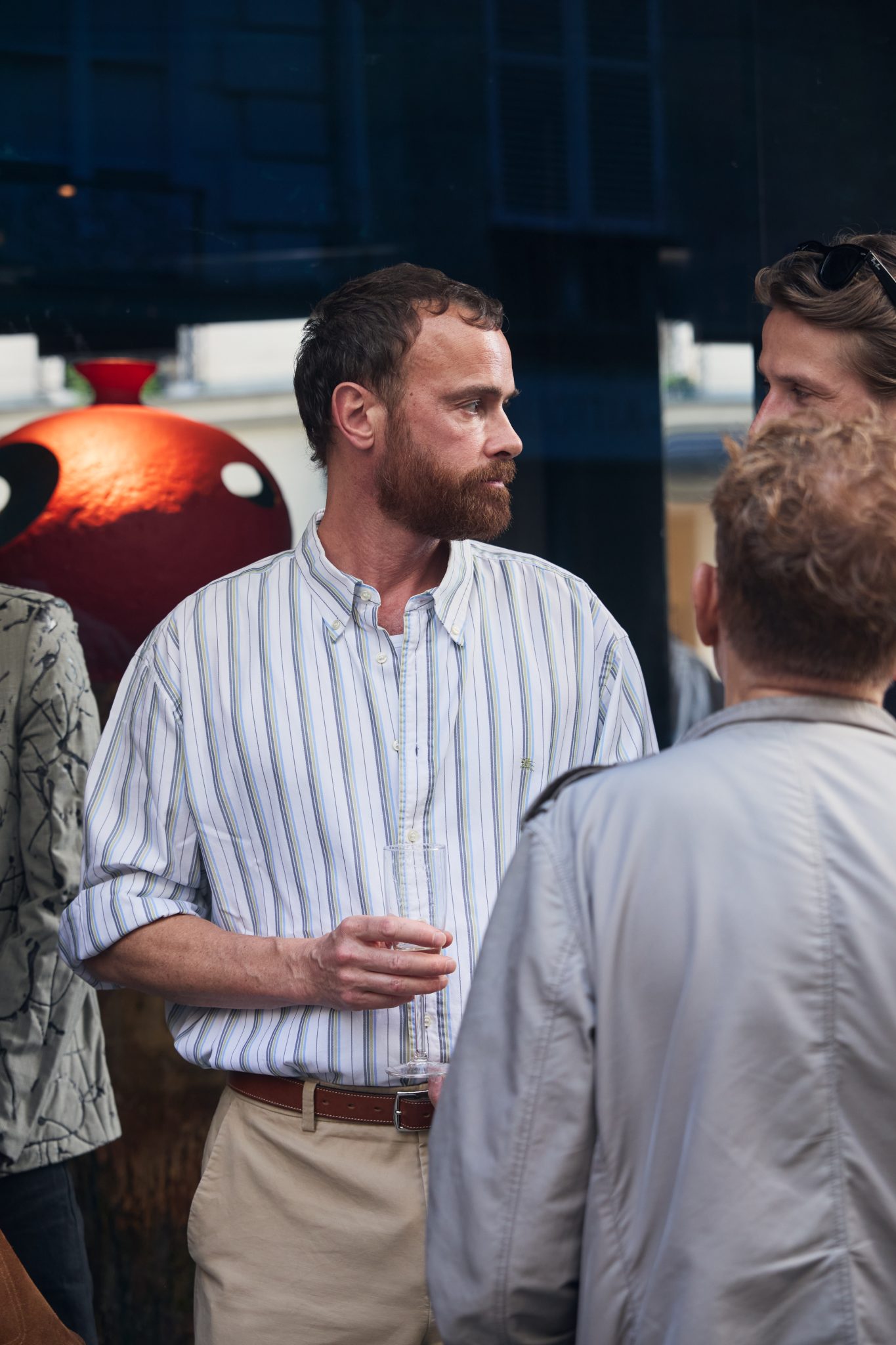  - Laffanour | Galerie Downtown accueille les vases-fleurs de Kris Van Assche