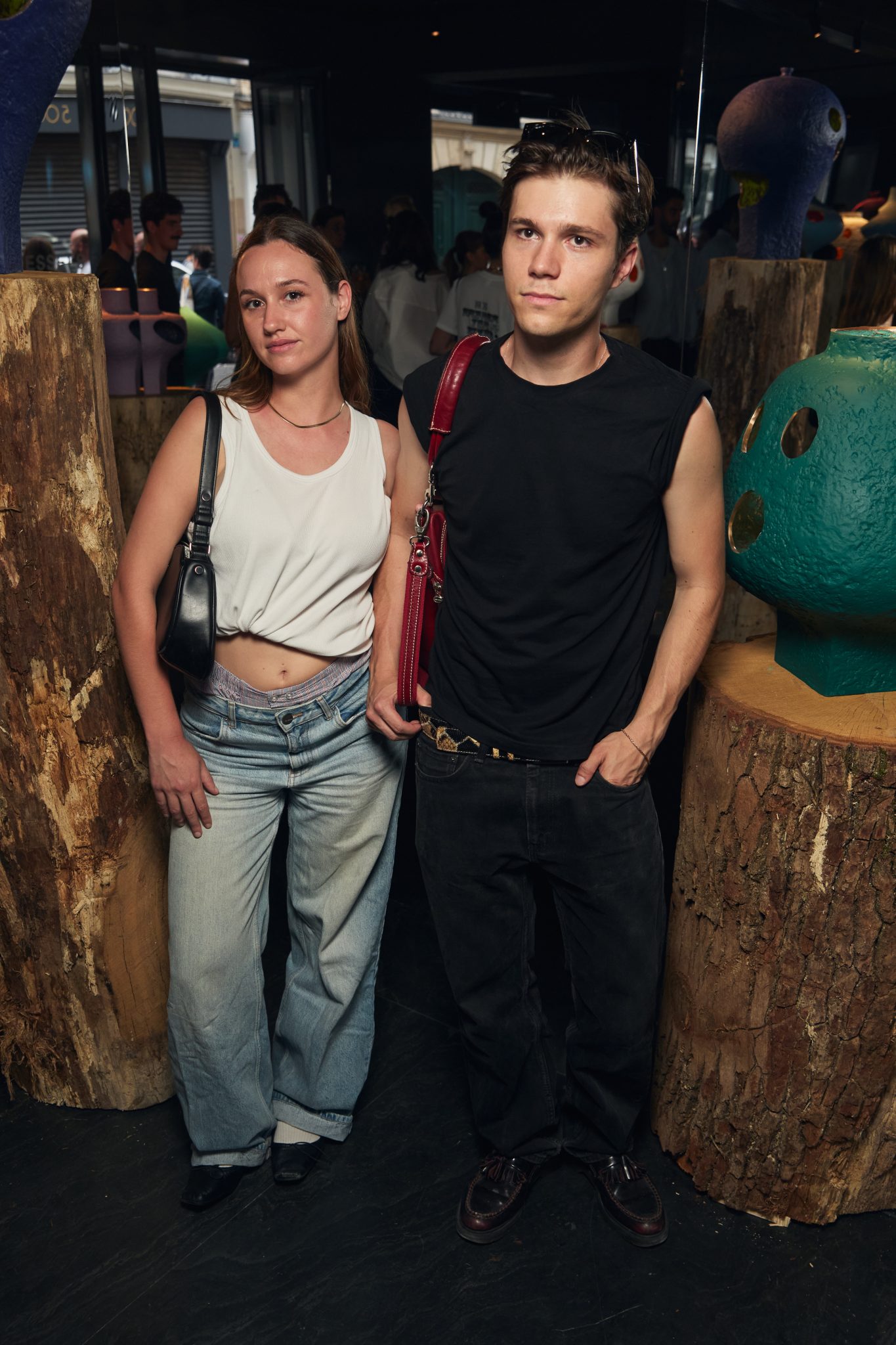  - Laffanour | Galerie Downtown accueille les vases-fleurs de Kris Van Assche