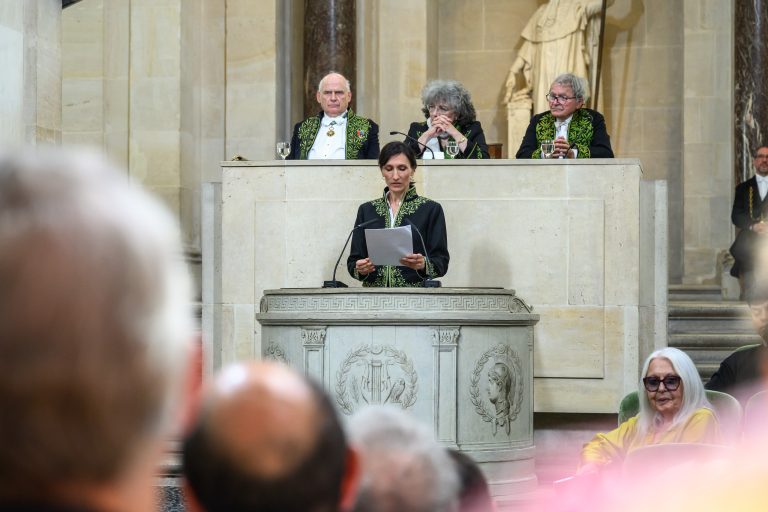  - Nina Childress fait son entrée à l’Académie des Beaux-Arts
