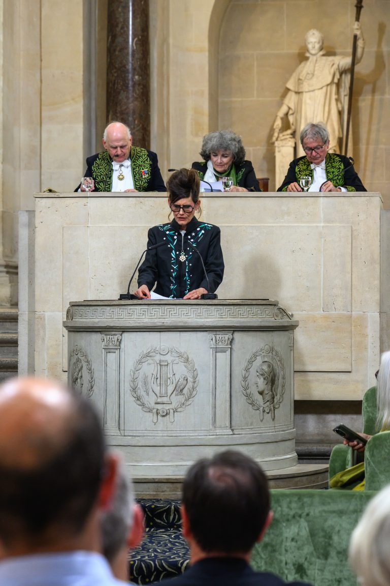 - Nina Childress fait son entrée à l’Académie des Beaux-Arts