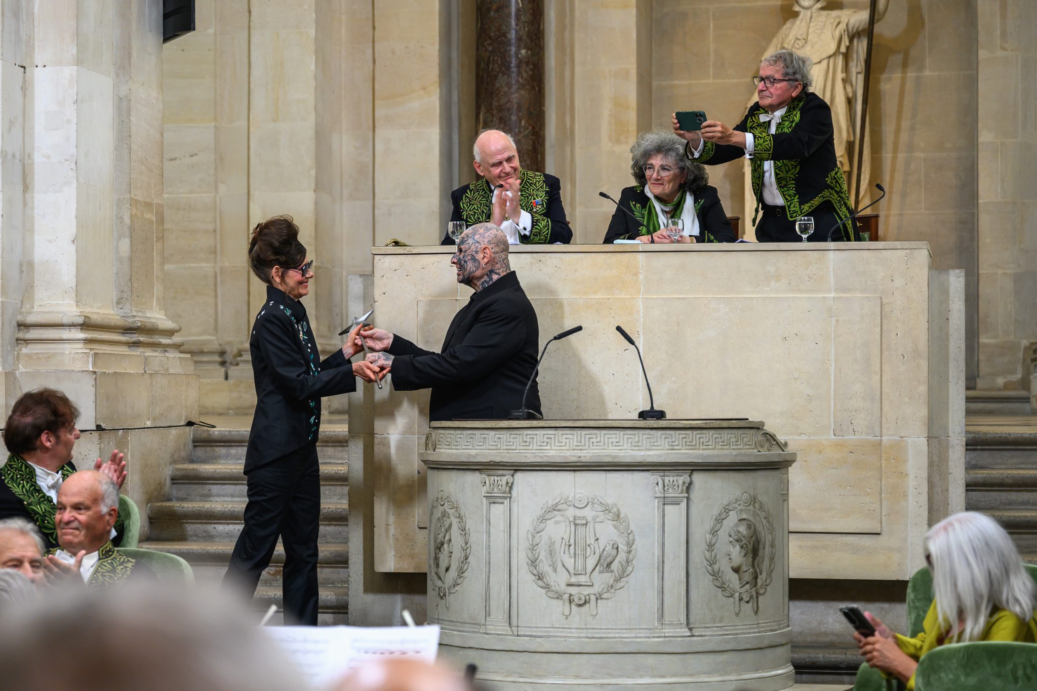  - Nina Childress fait son entrée à l’Académie des Beaux-Arts