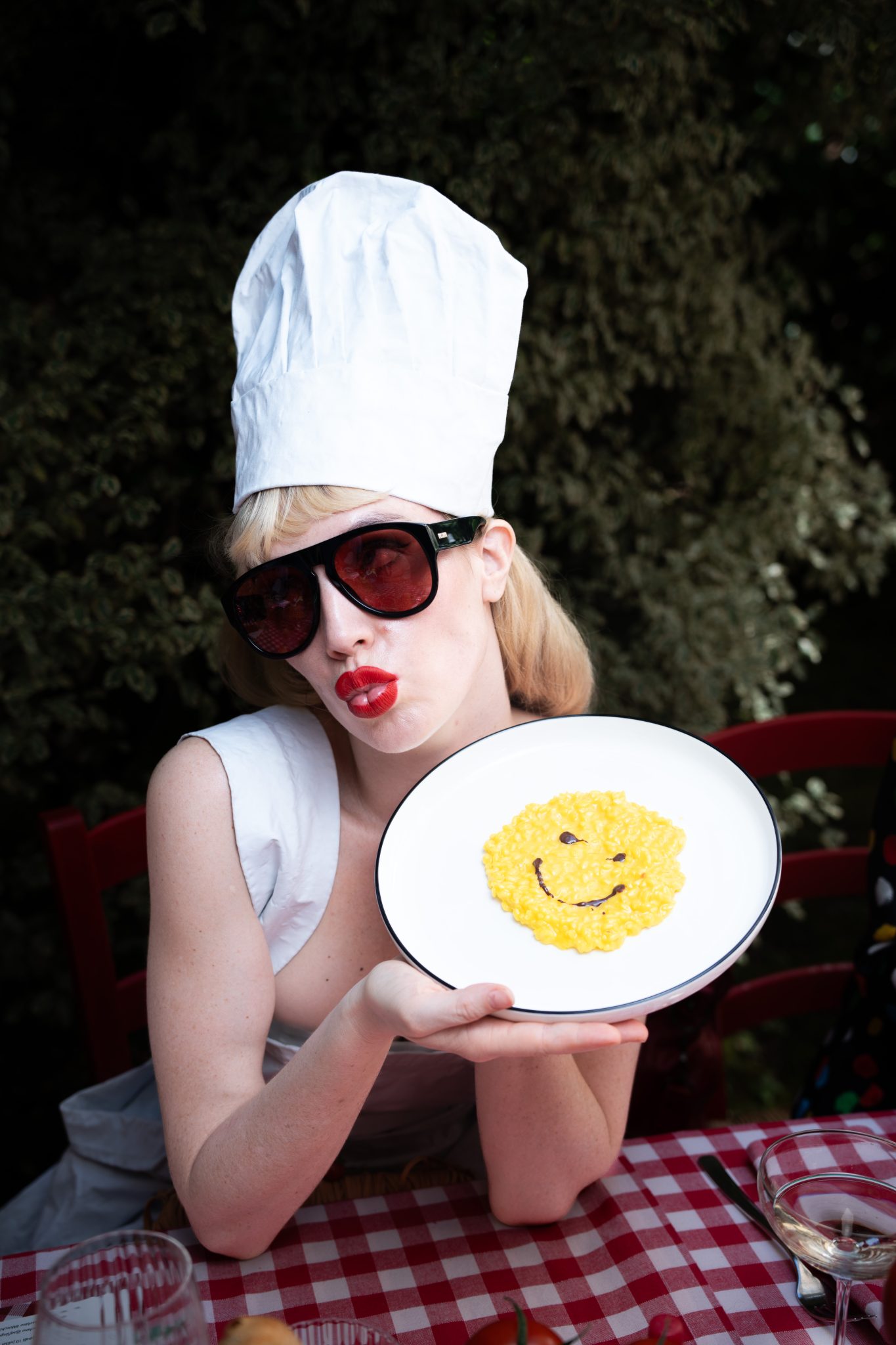  - Moschino dévoile ses nouveaux modèles de lunettes pendant la semaine de la Haute Couture