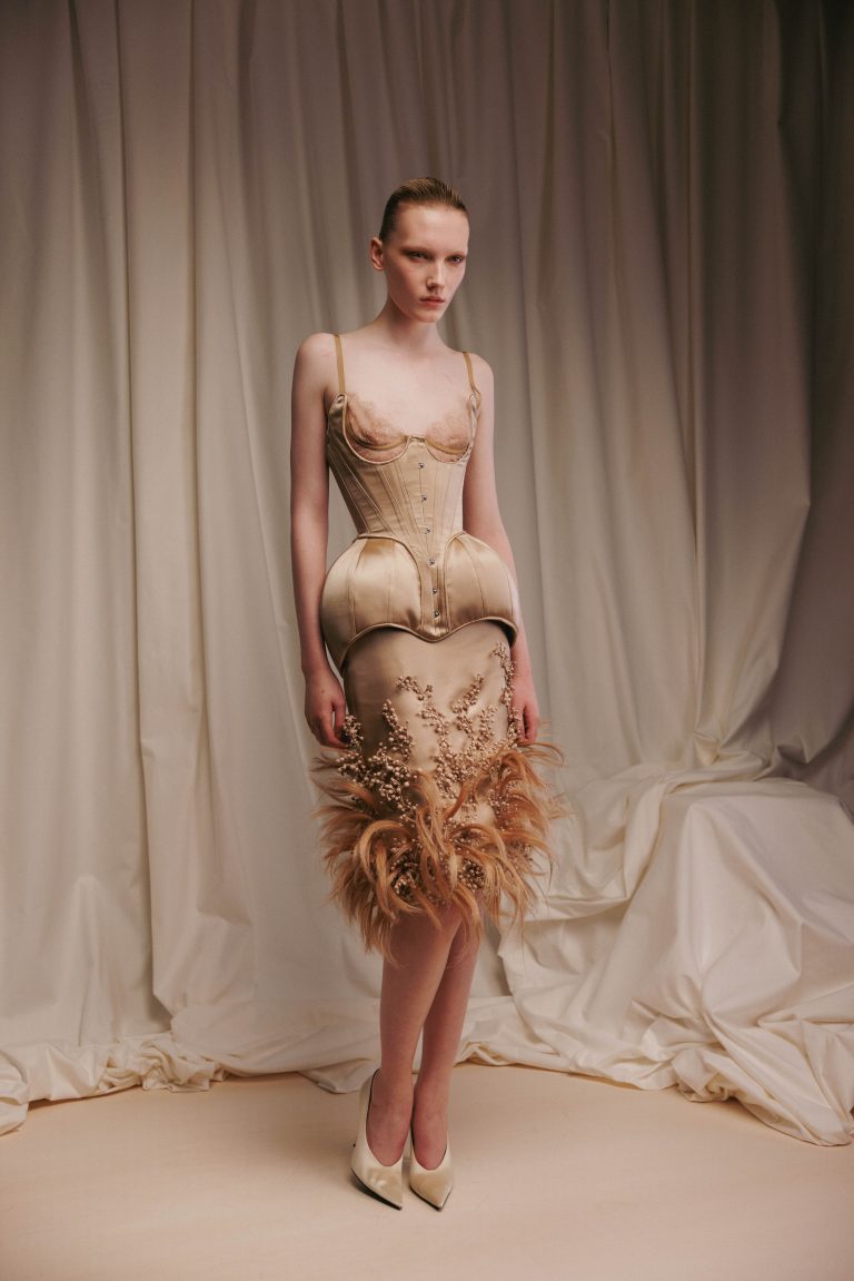 Ashi Studio Revisits the Vogue of Yesteryear