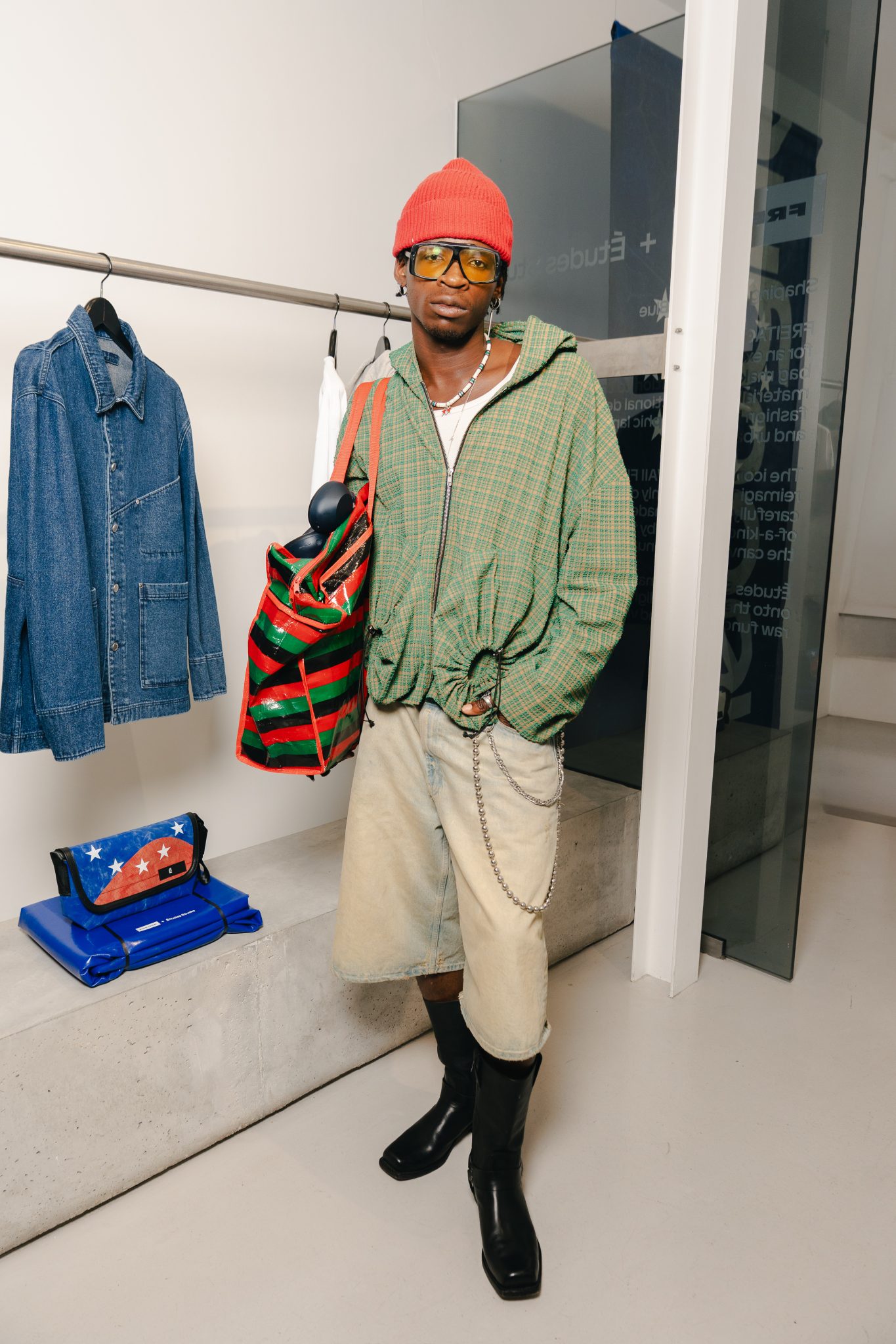  - Études Studio et FREITAG réinventent le sac messenger F41 HAWAII FIVE-0