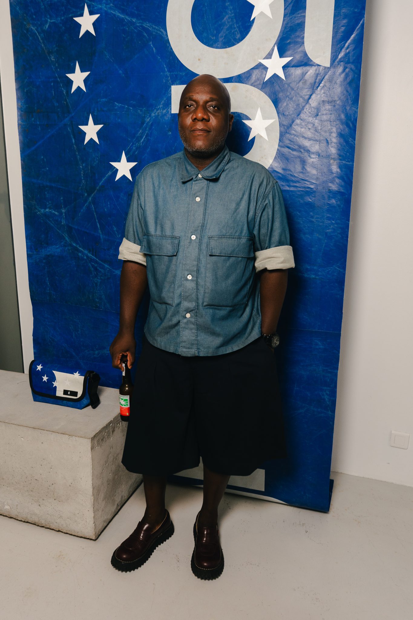  - Études Studio et FREITAG réinventent le sac messenger F41 HAWAII FIVE-0