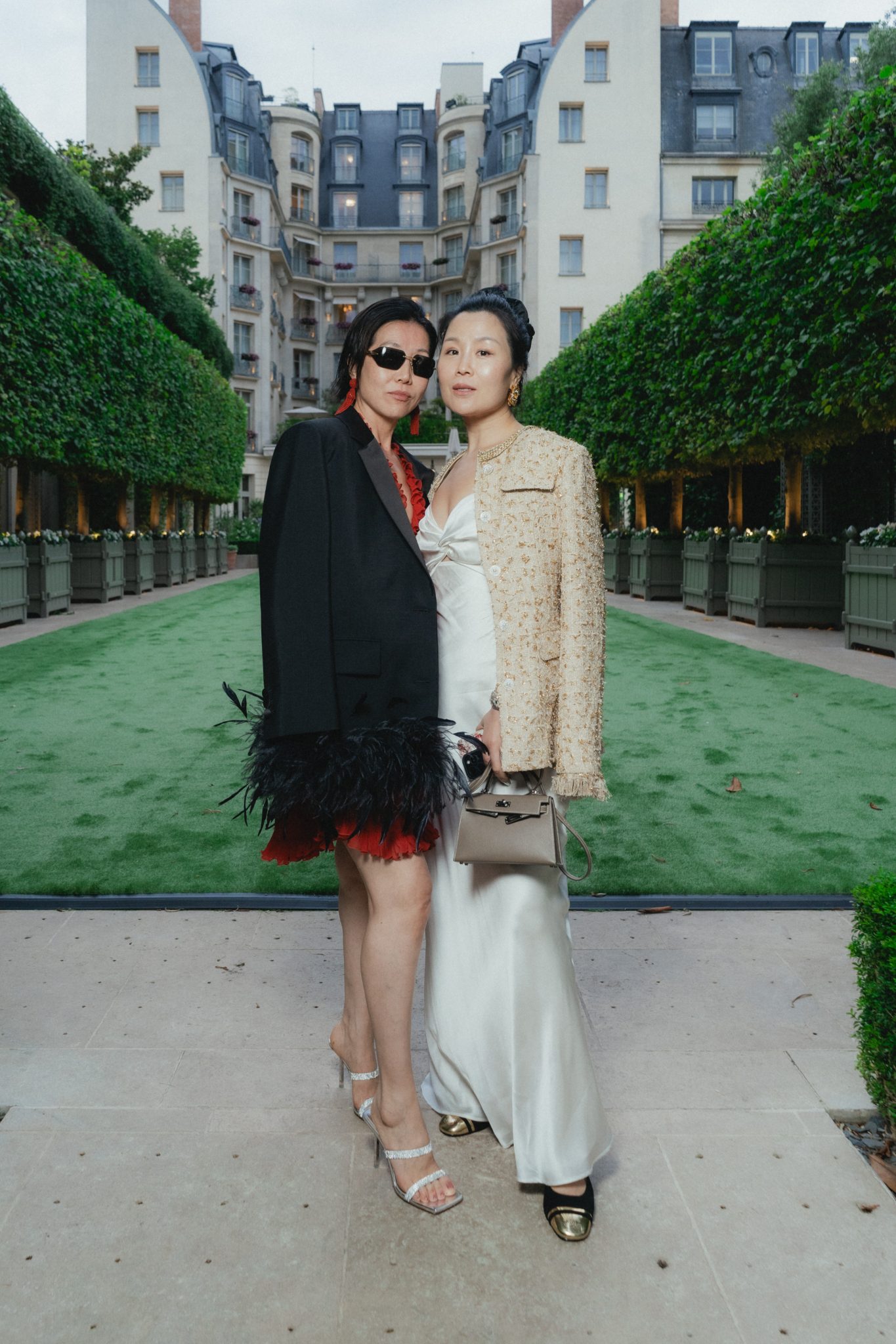  - Tasaki déploie ses précieuses ailes dans les jardins du Ritz Paris