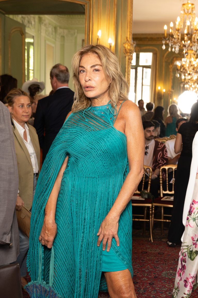  - Les silhouettes fantastiques de Vaishali S Couture s’emparent de la résidence de l’ambassadeur indien à Paris