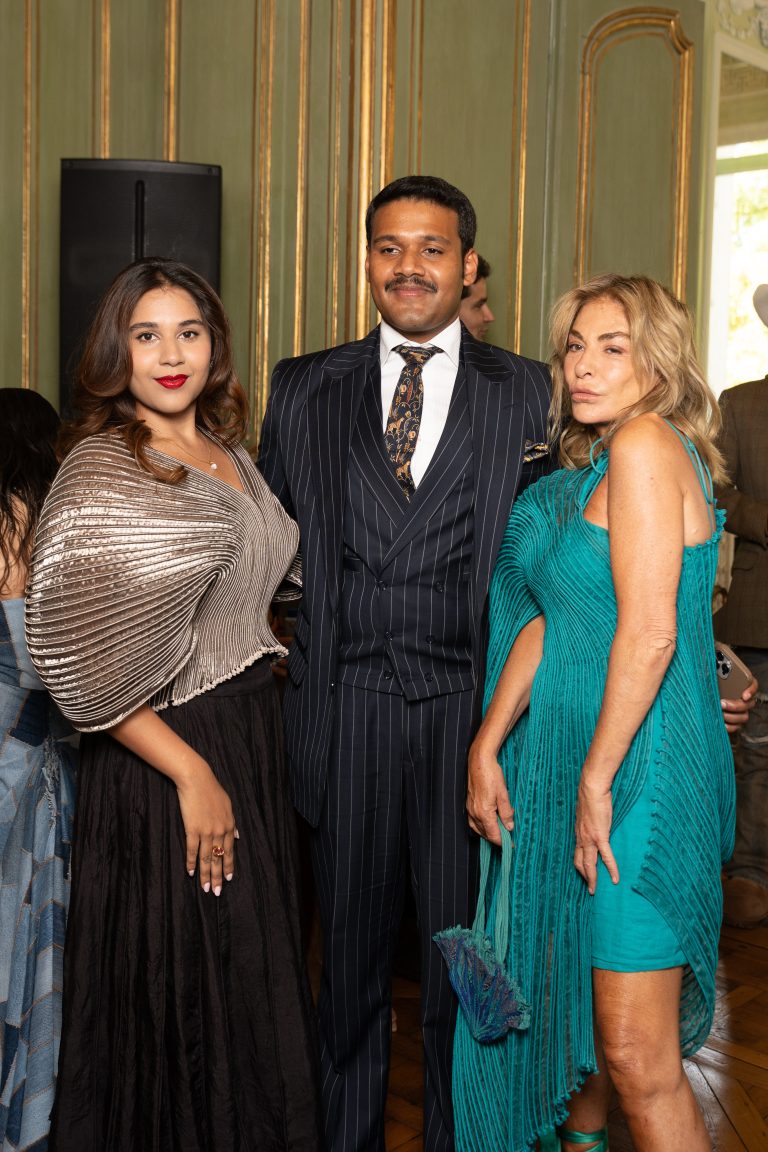  - Les silhouettes fantastiques de Vaishali S Couture s’emparent de la résidence de l’ambassadeur indien à Paris