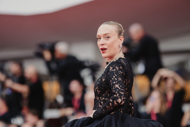  - Julia Roberts fait ses débuts à Venise avec “After the Hunt”, le nouveau thriller de Luca Guadagnino