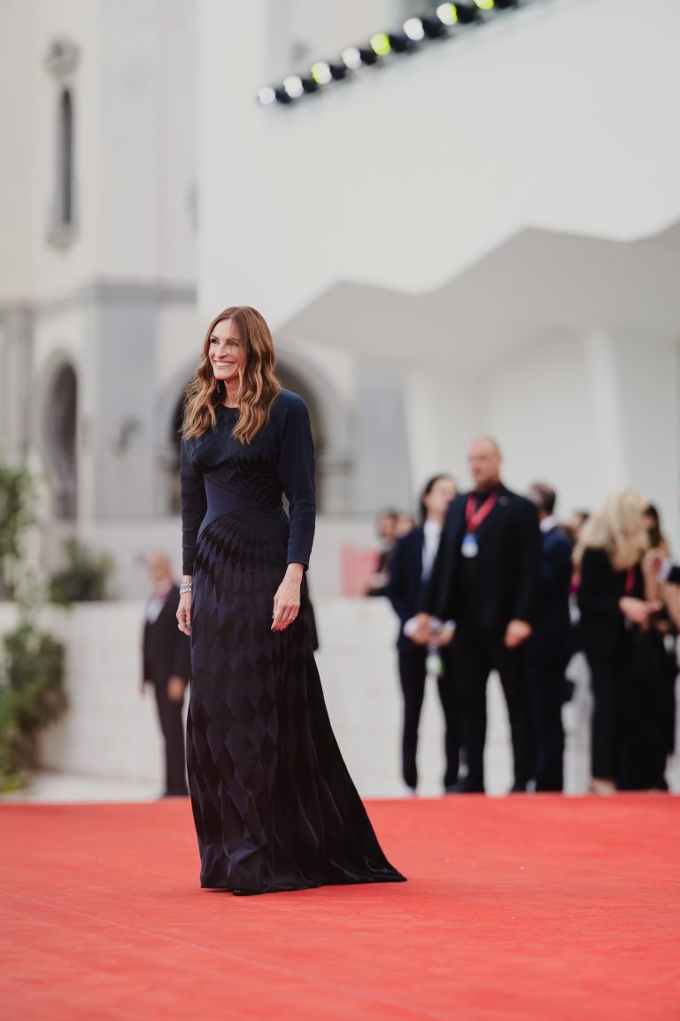  - Julia Roberts fait ses débuts à Venise avec “After the Hunt”, le nouveau thriller de Luca Guadagnino
