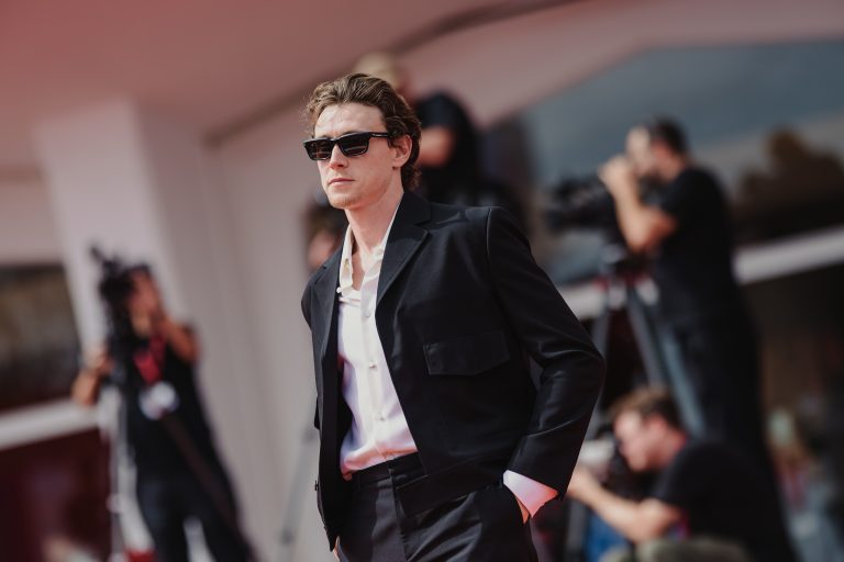  - Tilda Swinton attire tous les regards lors de l’avant-première de “Broken English”