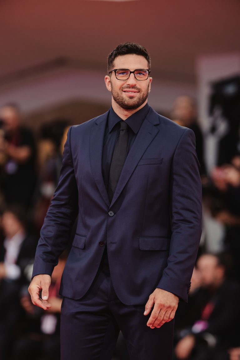  - Pluie, abeilles et aliens : Yorgo Lanthimos célèbre son retour à Venise avec “Bugonia”