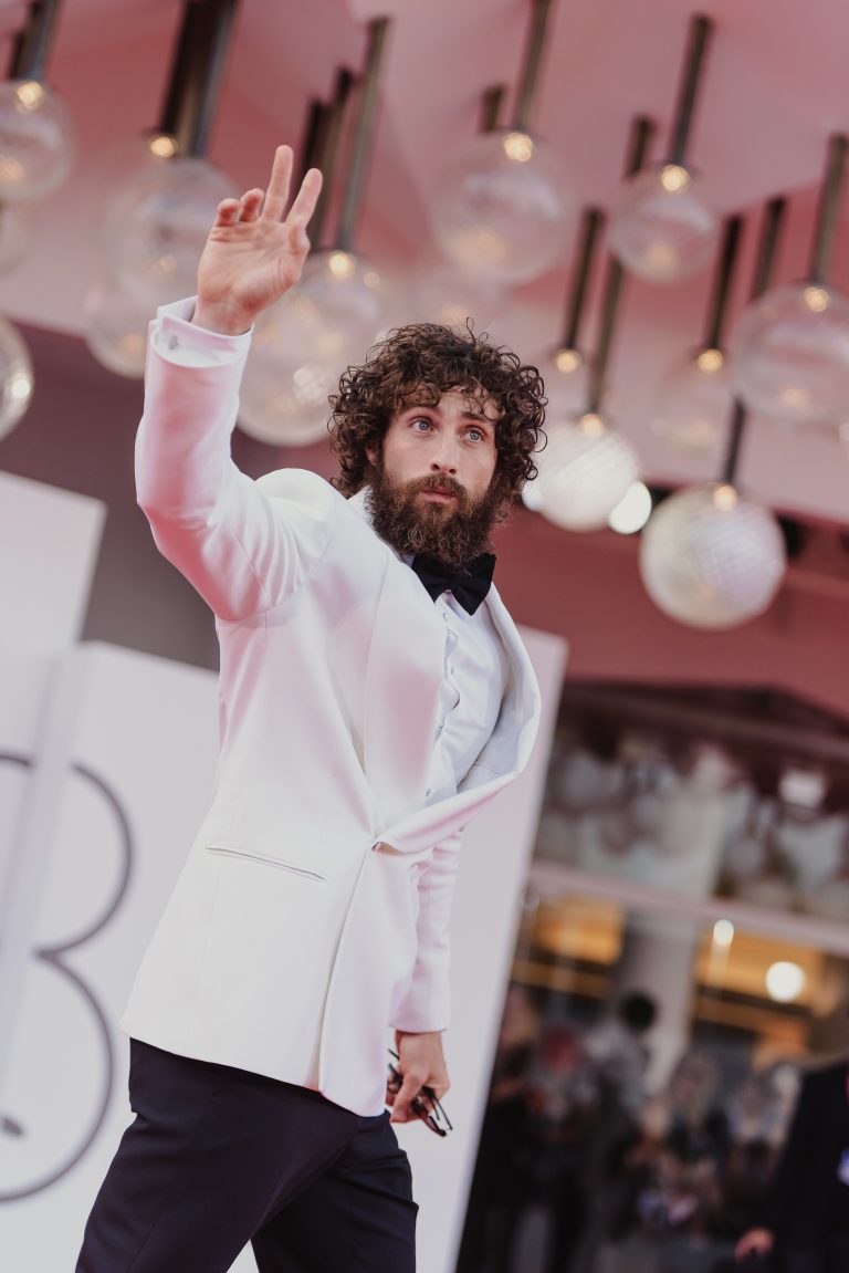  - Frankenstein di Del Toro incanta Venezia 82: un’epopea sull’essere umani