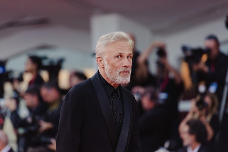  - Frankenstein di Del Toro incanta Venezia 82: un’epopea sull’essere umani