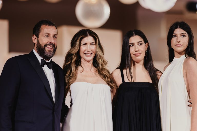  - Jay Kelly, tra ironia e malinconia: Clooney conquista Venezia 82