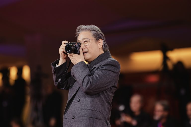  - Park Chan-Wook fait sensation avec « No Other Choice », un drame sur la dignité et la résilience