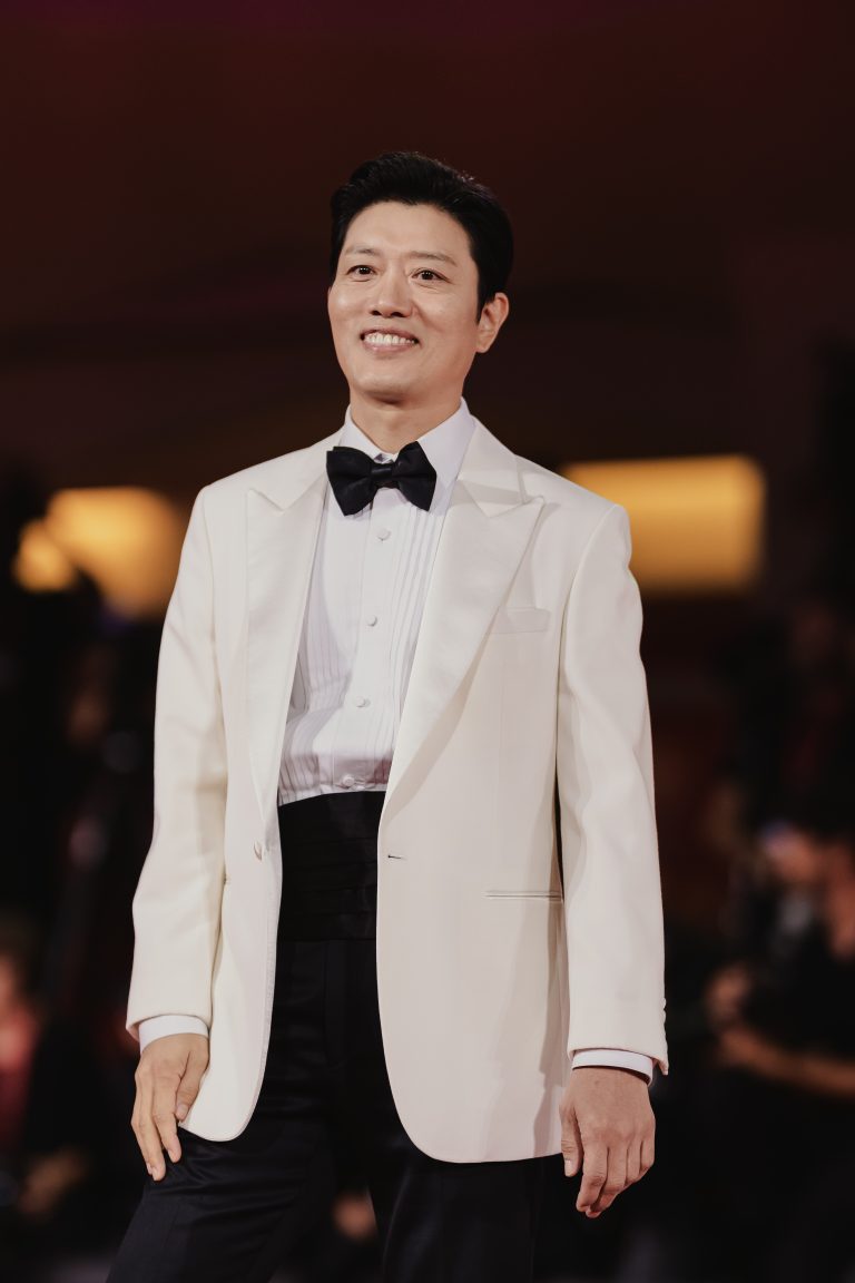  - Park Chan-Wook fait sensation avec « No Other Choice », un drame sur la dignité et la résilience