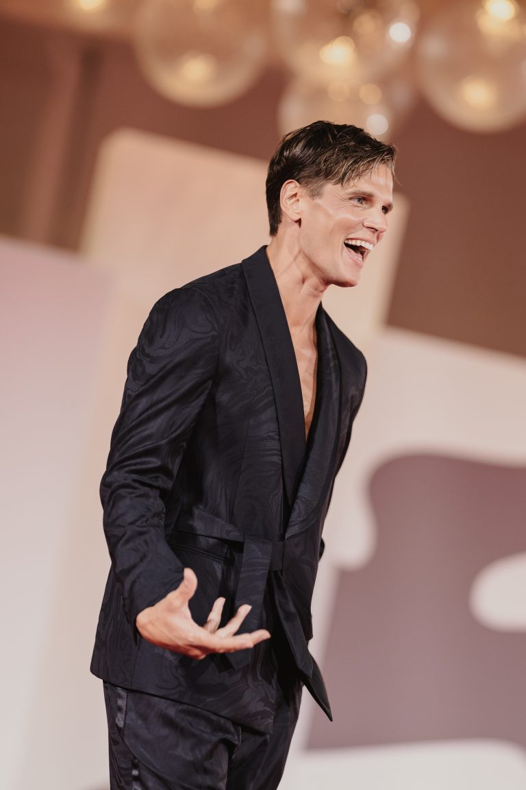  - Park Chan-Wook fait sensation avec « No Other Choice », un drame sur la dignité et la résilience