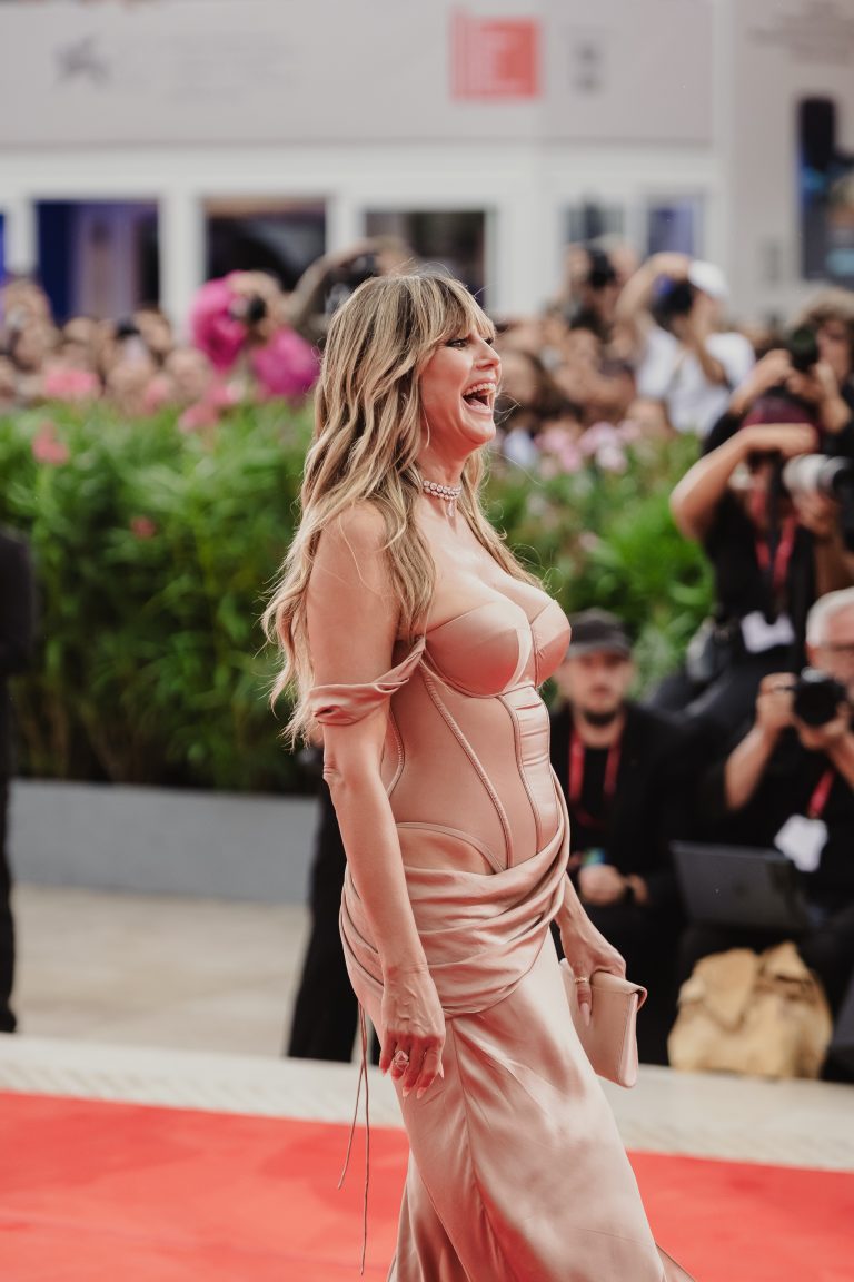  - Coup d’envoi de la 82e Mostra de Venise : un tapis rouge d’exception