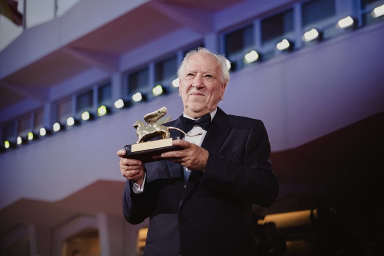  - Coup d’envoi de la 82e Mostra de Venise : un tapis rouge d’exception