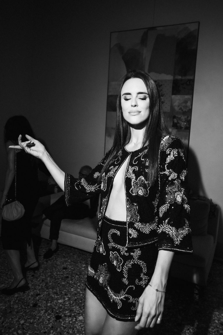  - rideau. clôture la Mostra dans la règle de l’Art