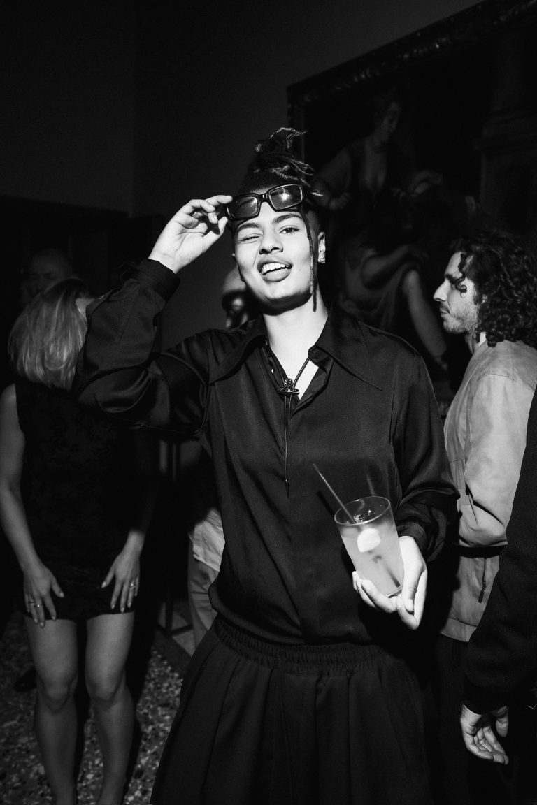  - rideau. clôture la Mostra dans la règle de l’Art