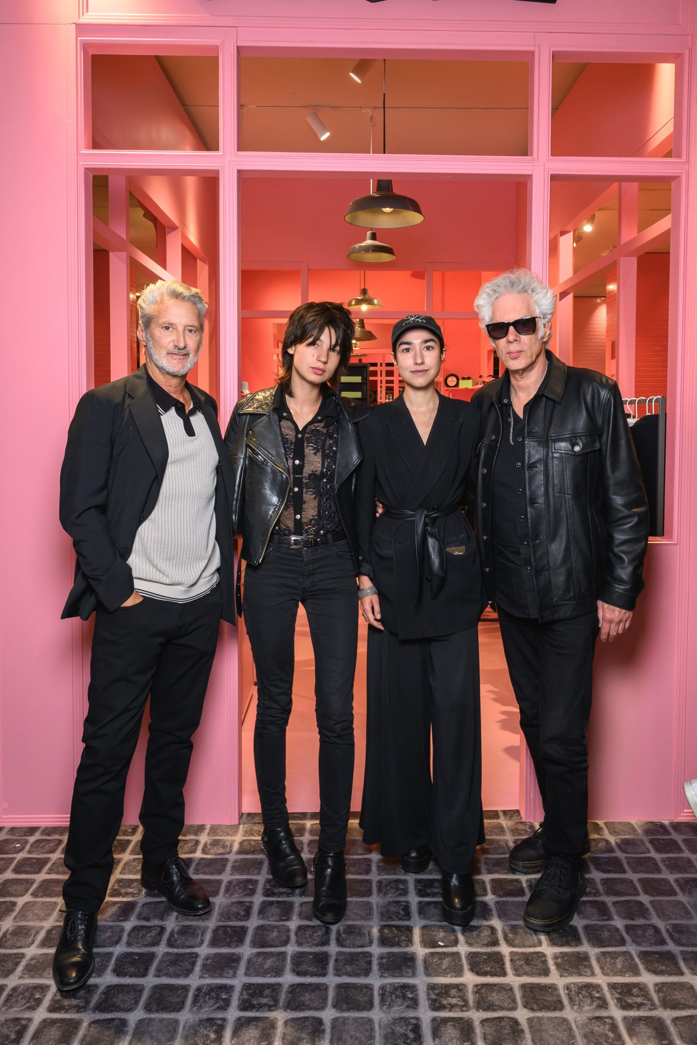  - ROCK’N’DRÔLE, le Rock s’empare du Bon Marché avec Antoine de Caunes 