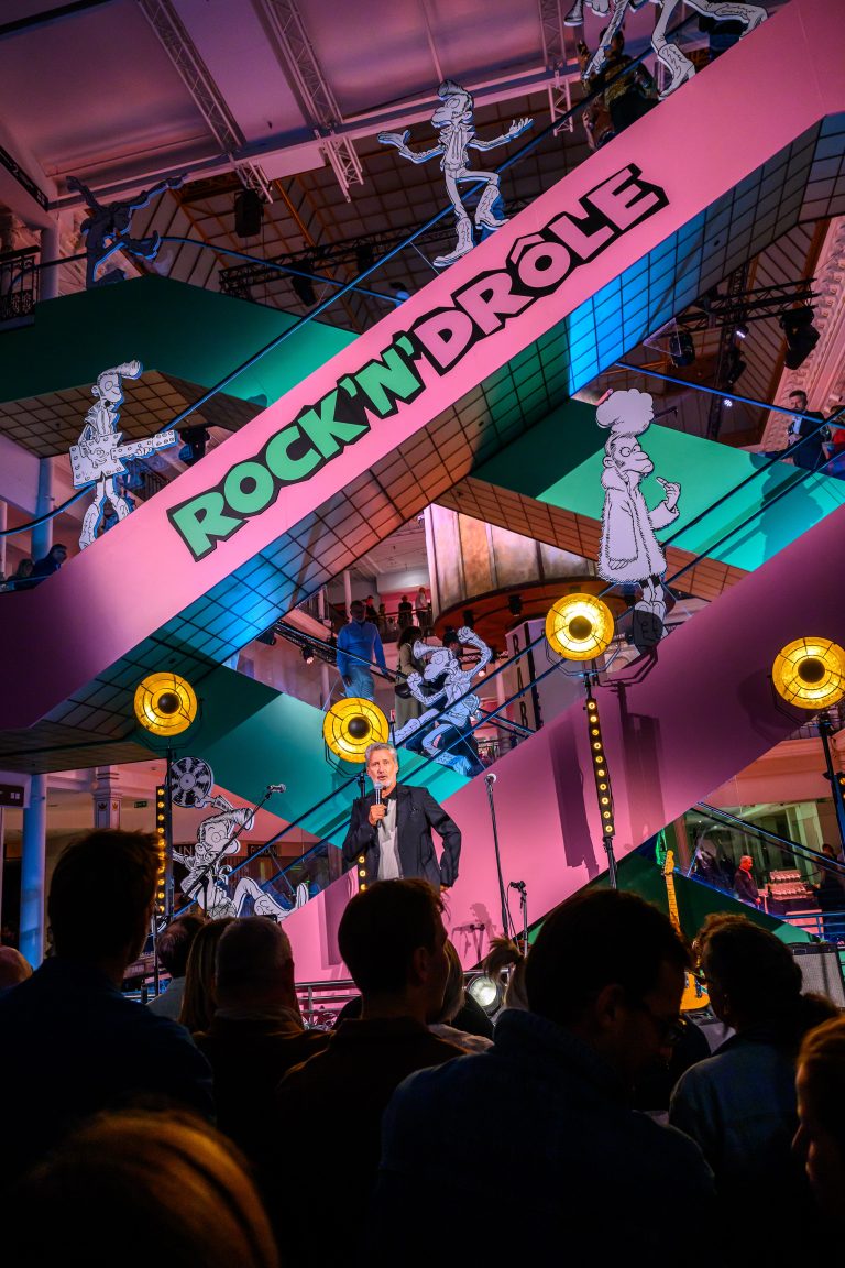 ROCK’N’DRÔLE, le Rock s’empare du Bon Marché avec Antoine de Caunes 