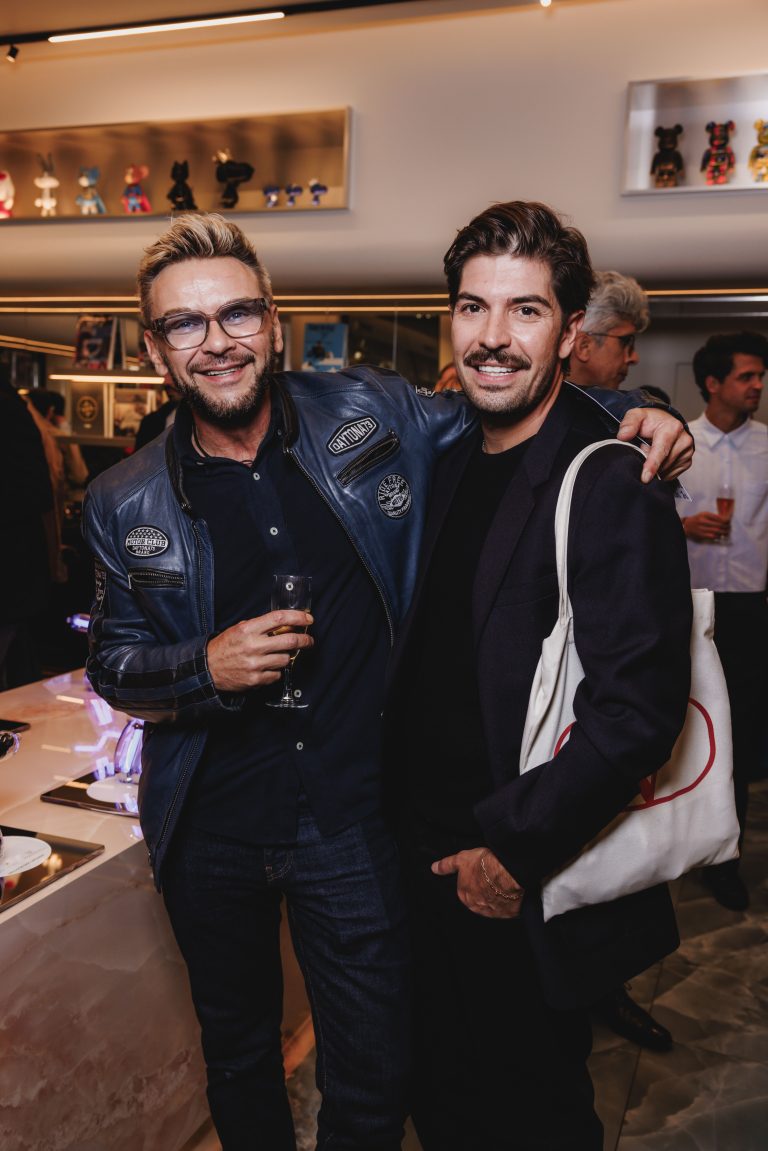  - Lexon et Jeff Koons mélangent art et technologie