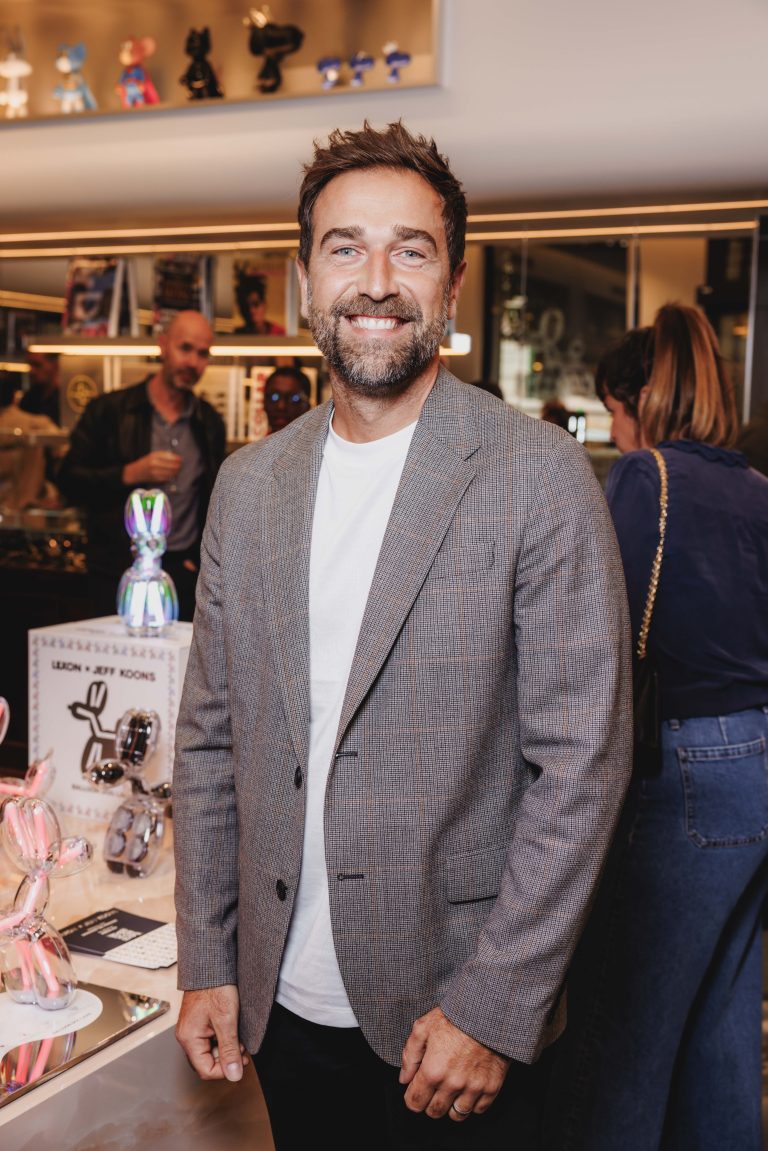  - Lexon et Jeff Koons mélangent art et technologie