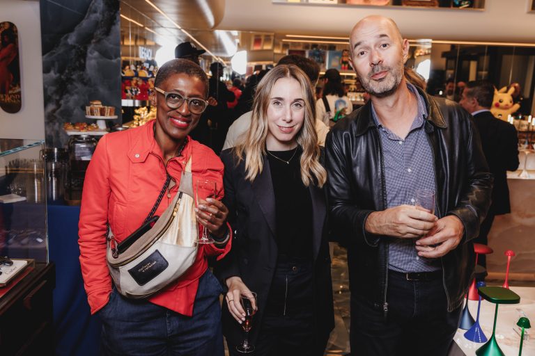  - Lexon et Jeff Koons mélangent art et technologie