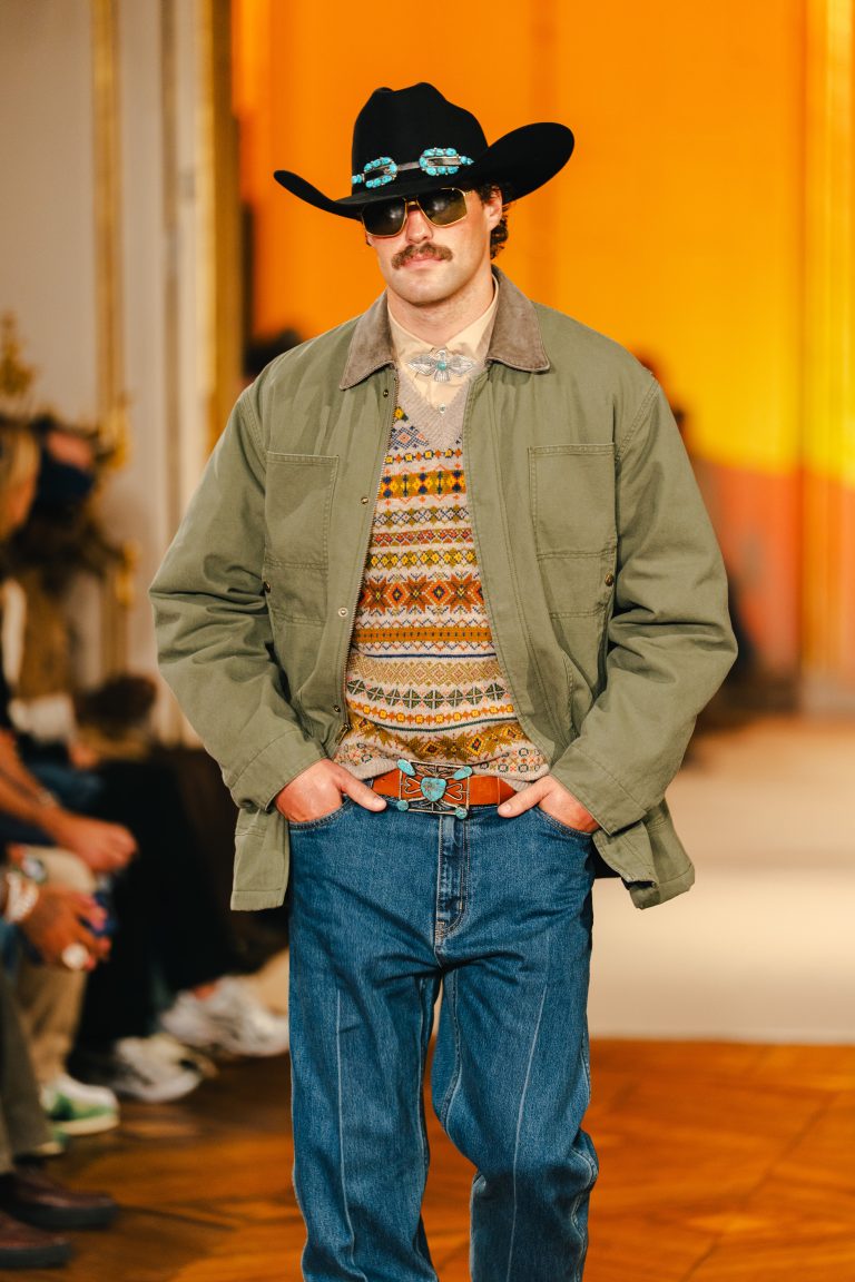 Le premier défilé de Post Malone à Paris électrise la rentrée