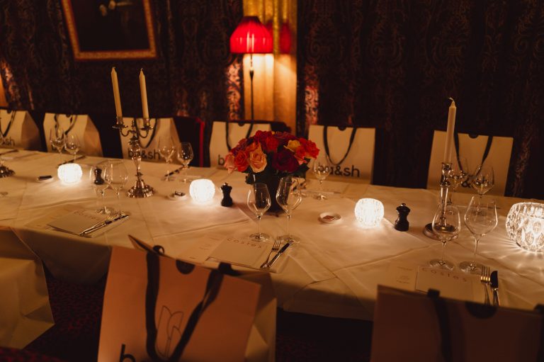 ba&sh fête sa nouvelle collection le temps d’un dîner avec Sophia Elizabeth