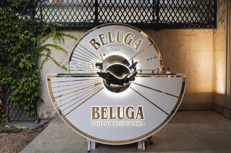 Beluga et Bernardaud présentent leur nouvelle carafe à décanter