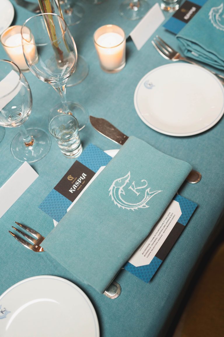 Valextra célèbre la Fashion Week parisienne lors d’un dîner d’exception avec CR Fashion Book