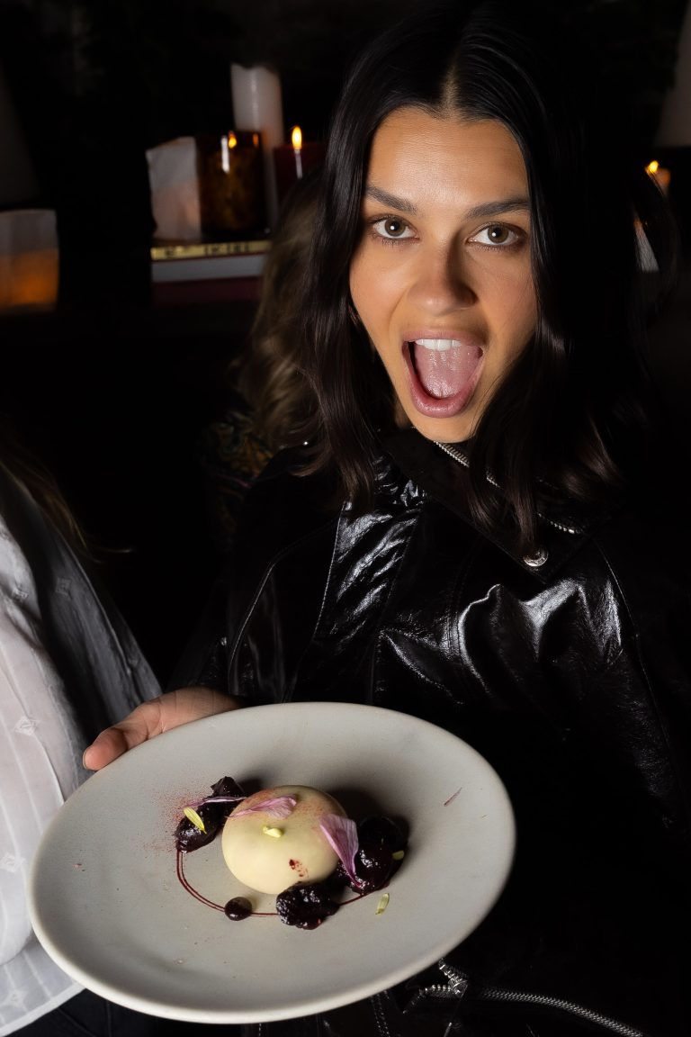  - ba&sh célèbre la nouvelle saison à Londres avec un dîner intimiste aux côtés de Julia Restoin Roitfeld