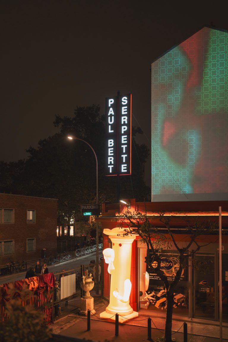 Le marché Paul Bert Serpette donne carte blanche à Uchronia