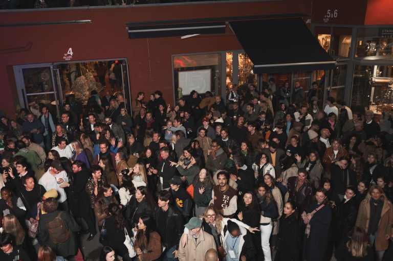 Le marché Paul Bert Serpette donne carte blanche à Uchronia