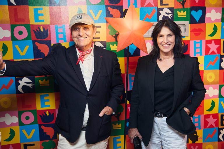  - Jean-Charles de Castelbajac éclaire Pierre Frey de sa fantaisie